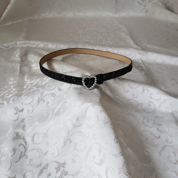Black Sparkly Belt with Pearl and Rhinestones Heart Buckle - Picture 3 of 7